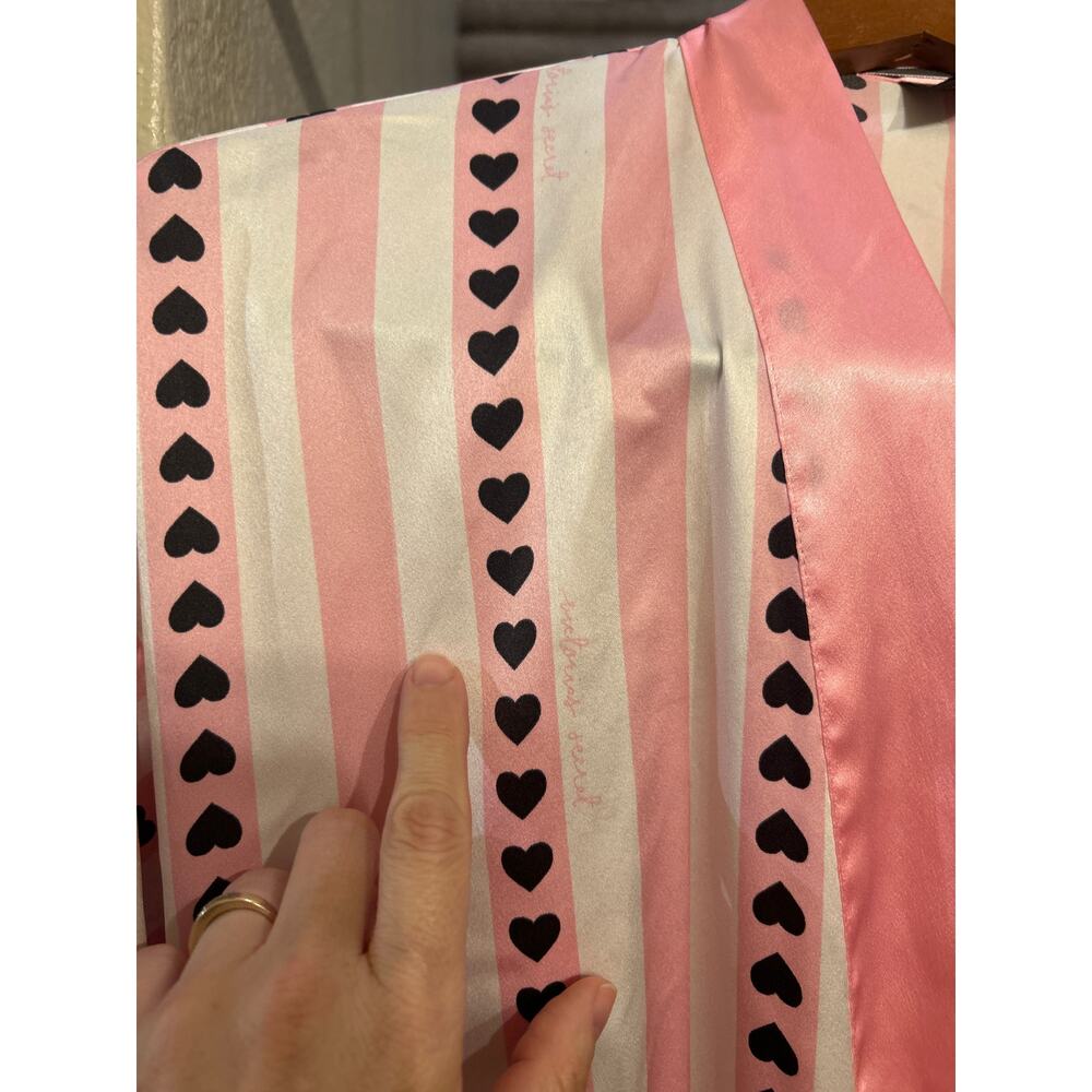 Victoria's Secret Pink and White Black Hearts Robe - Picture 9 of 9